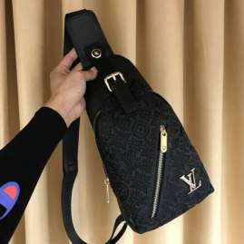 Picture of Louis Vuitton Mens Bags _SKUfw173506391fw